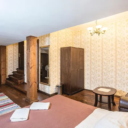 Castle 3* Алатскиви