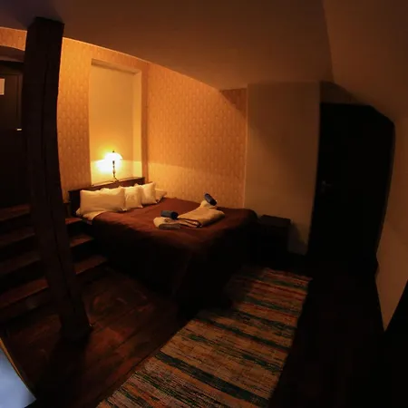 Castle 3*