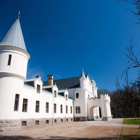 Castle Отель Алатскиви