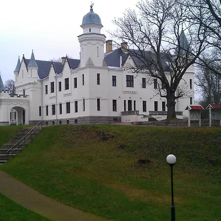 Castle Отель