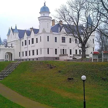 Castle 3* Alatskivi