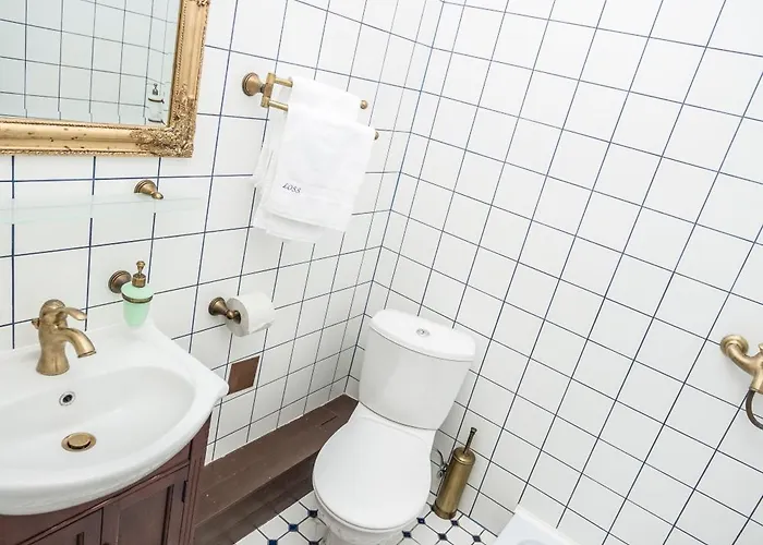 מלון Castle Alatskivi